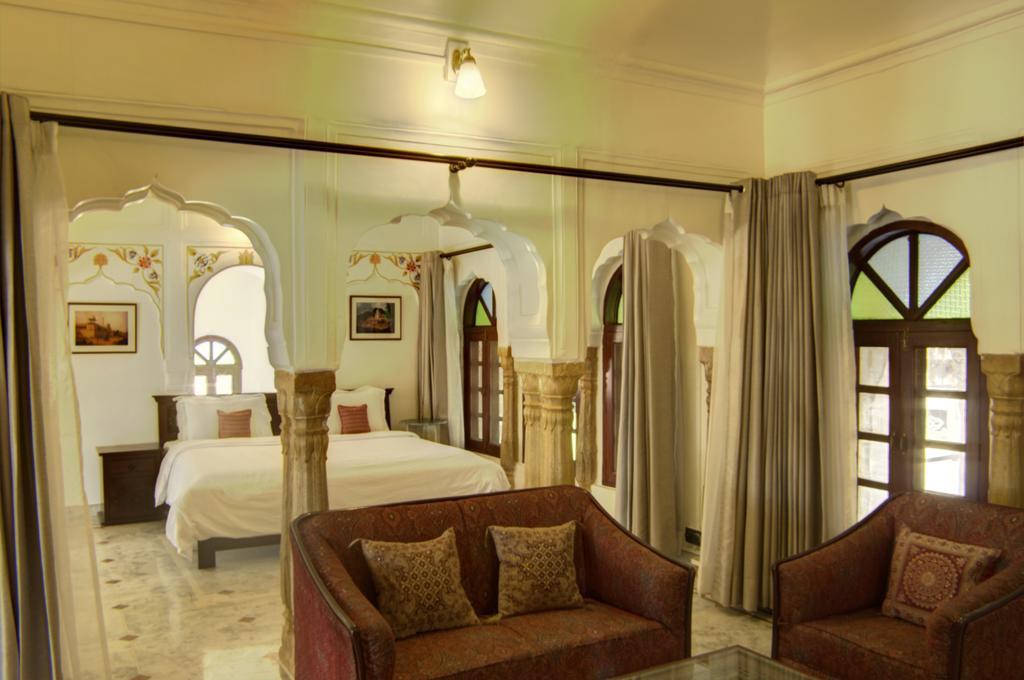 Amritara Surajgarh Fort Pokoj fotografie